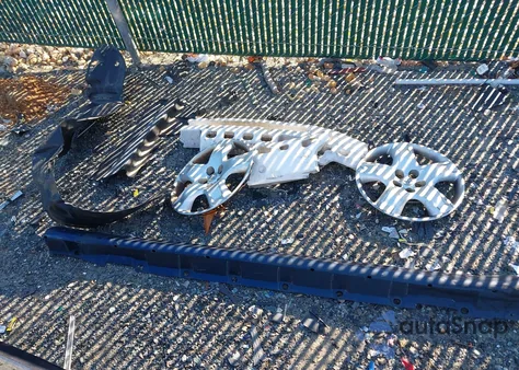 2005 Toyota Matrix Xr from USA, damaged, VIN 2T1LR32E85C388024